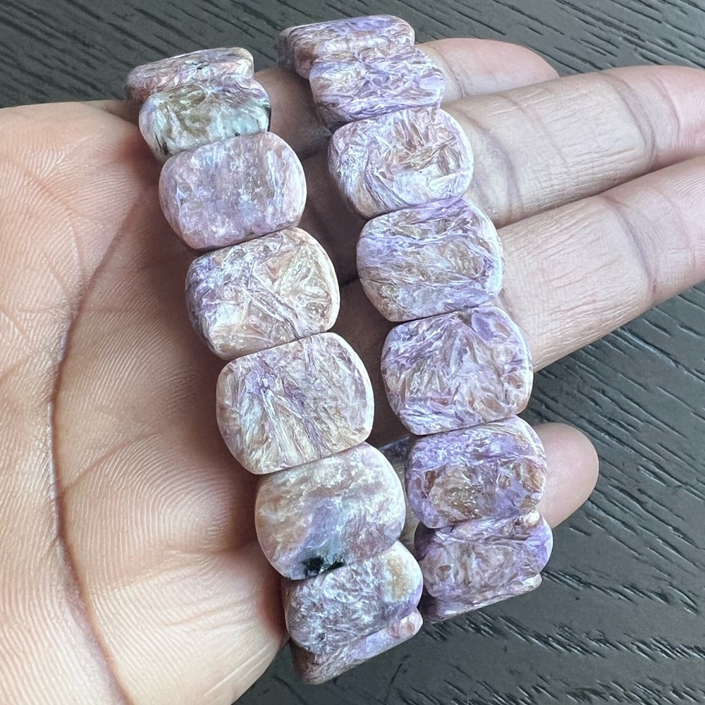 (ONE) Charoite soft bangle  SIZE 7’ - Picture 8 of 9